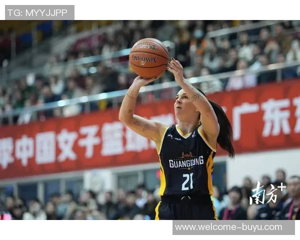 广东女篮遭遇赛季首败14连胜被终结山东外援表现抢眼贡献20分14篮板5助攻